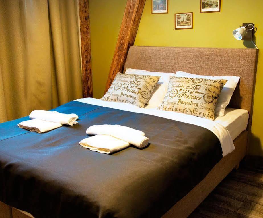 Hotel Dom Mlynarza à Zukczyn Extérieur photo